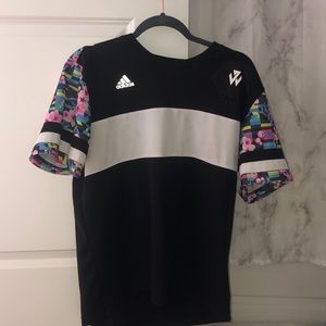Adidas T-Shirt